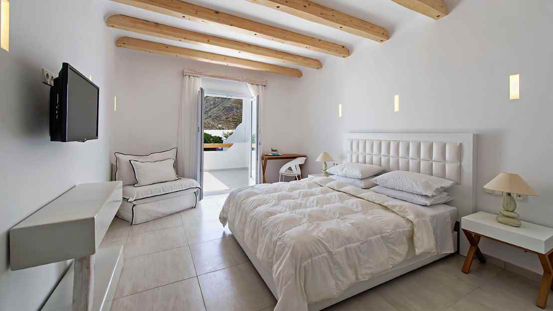 Junior Suite with Outdoor Jacuzzi 